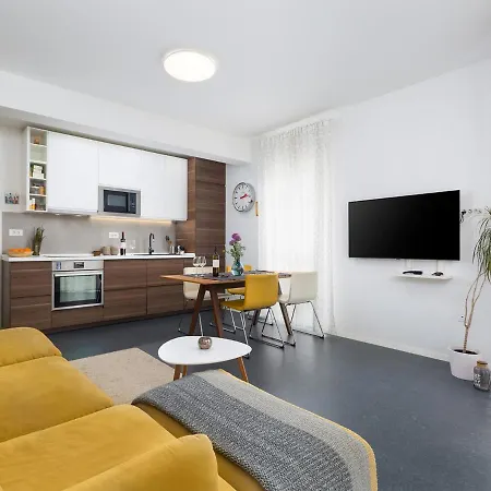 Modern Center Apartment Poreč
